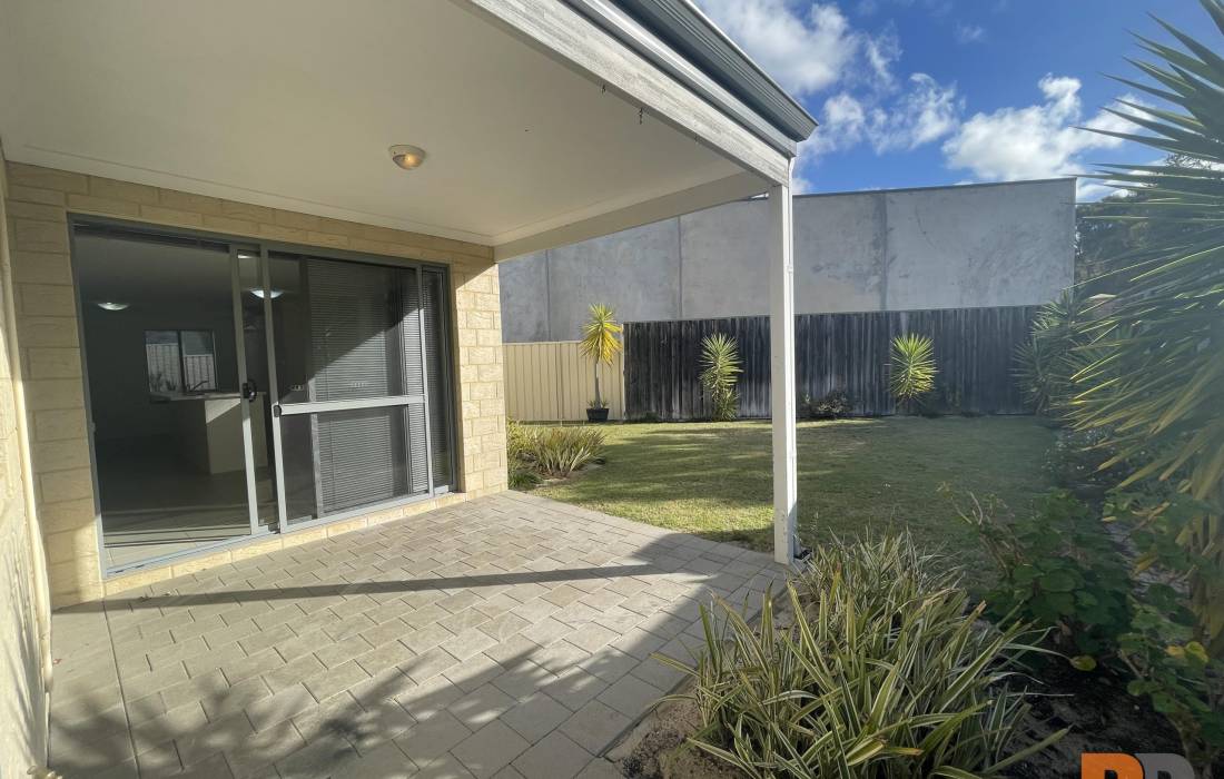 8/20 Binnar Court, ERSKINE, WA 6210 AUS