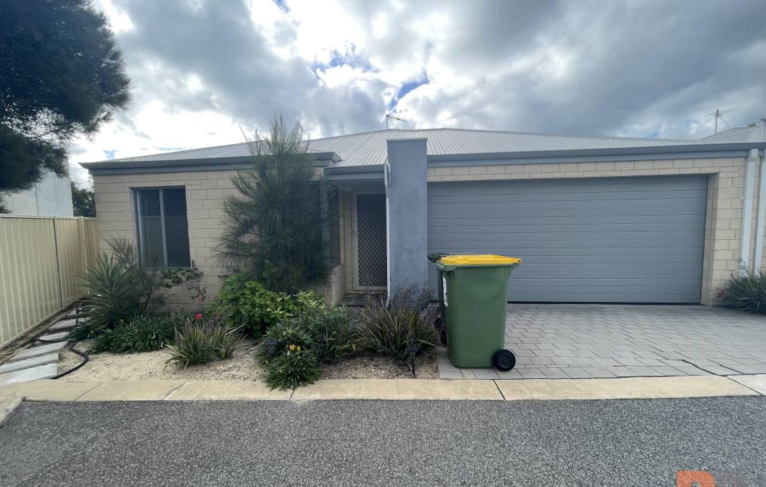 8/20 Binnar Court, ERSKINE, WA 6210 AUS