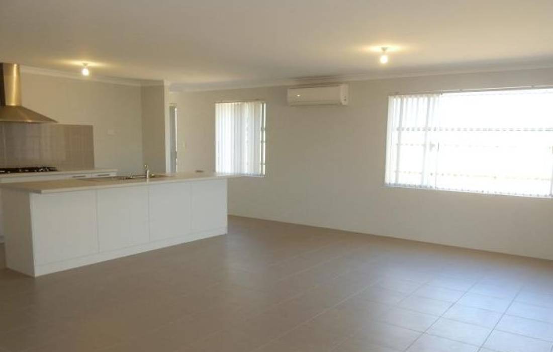 10 Wicklow Street, ELLENBROOK, WA 6069 AUS