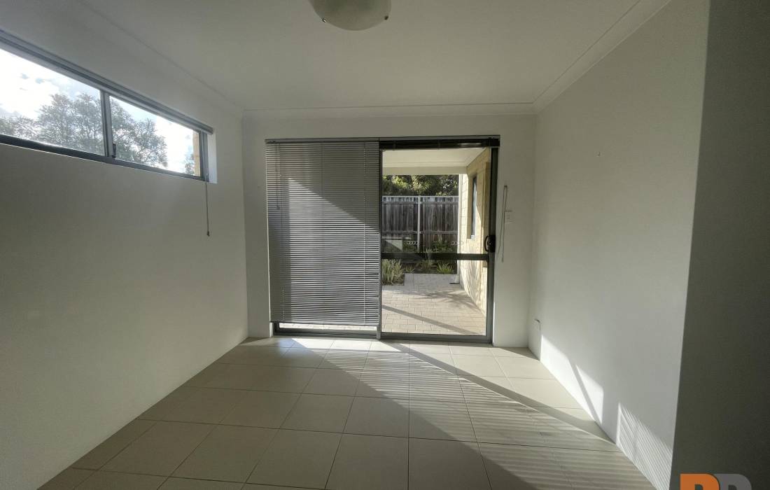 8/20 Binnar Court, ERSKINE, WA 6210 AUS