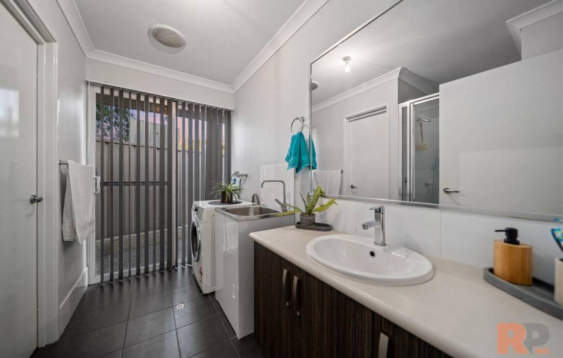 90B Yeedong Road, FALCON, WA 6210 AUS