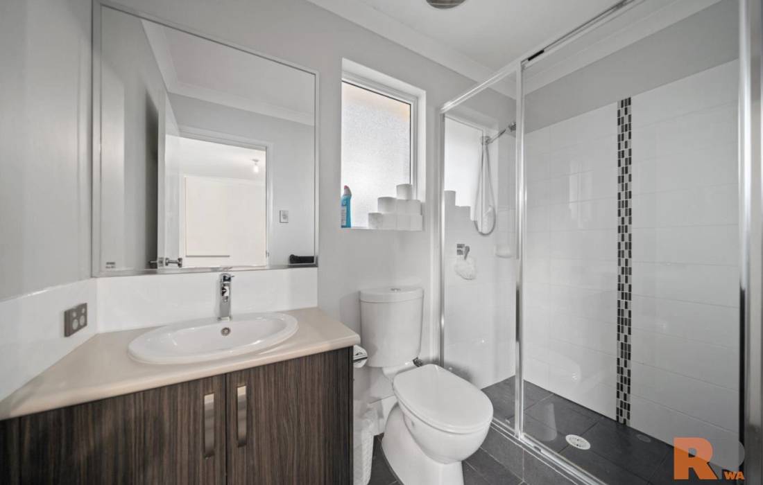 90B Yeedong Road, FALCON, WA 6210 AUS