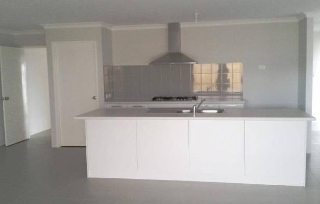 10 Wicklow Street, ELLENBROOK, WA 6069 AUS