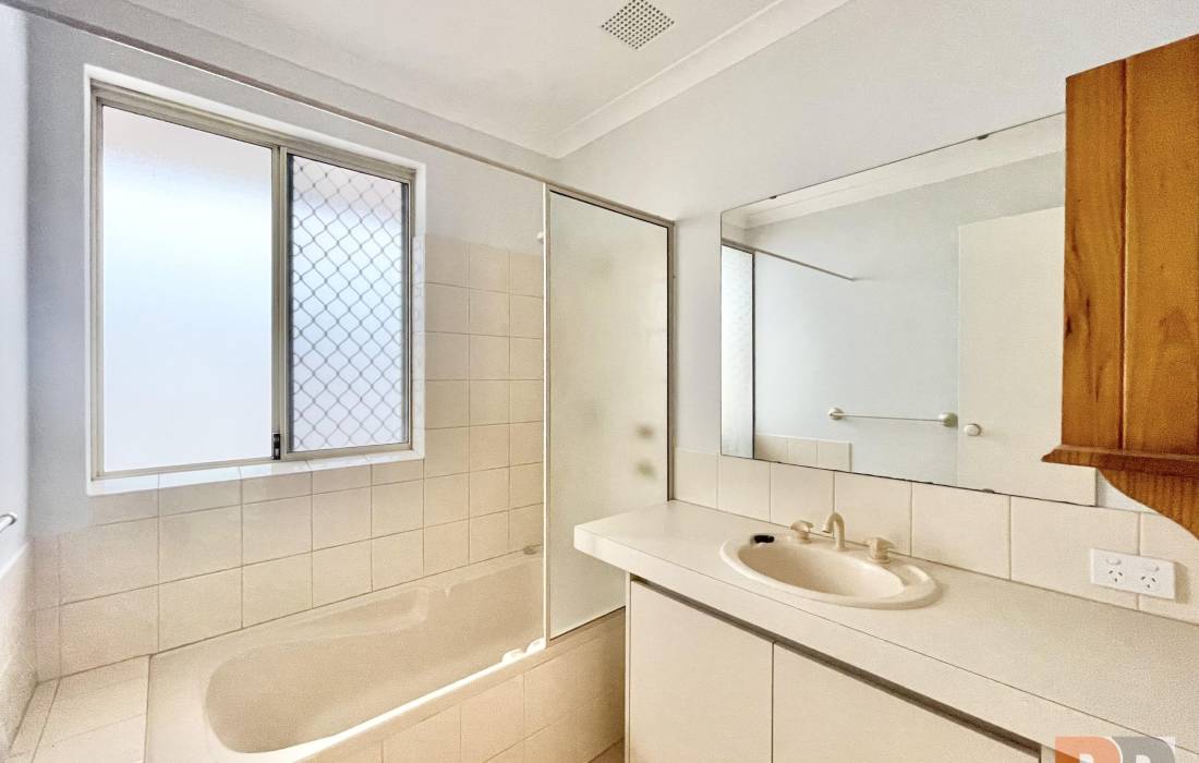 25 Charles Street, MAYLANDS, WA 6051 Australia