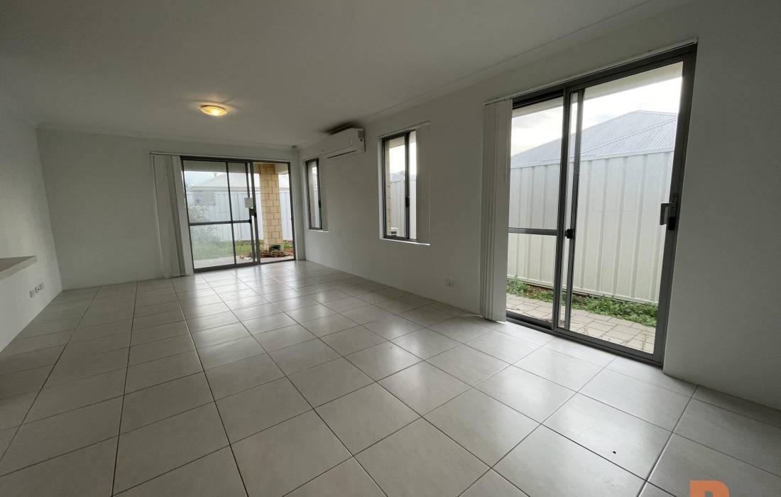 1/71 River Avenue, MADDINGTON, WA 6109 Australia