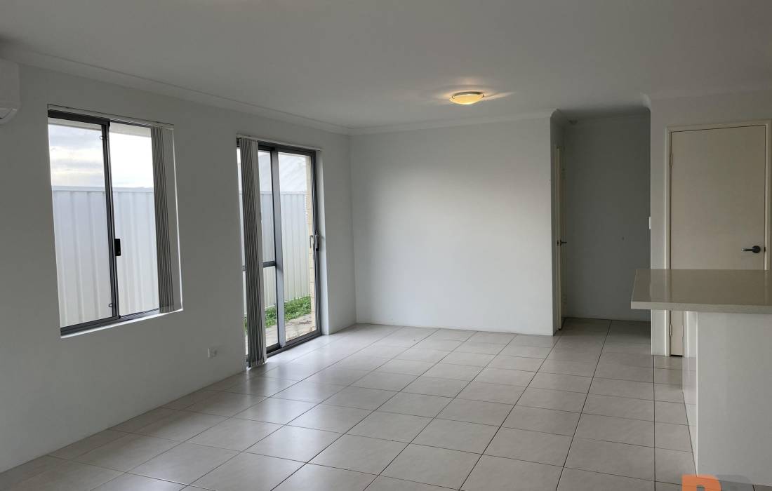 1/71 River Avenue, MADDINGTON, WA 6109 Australia