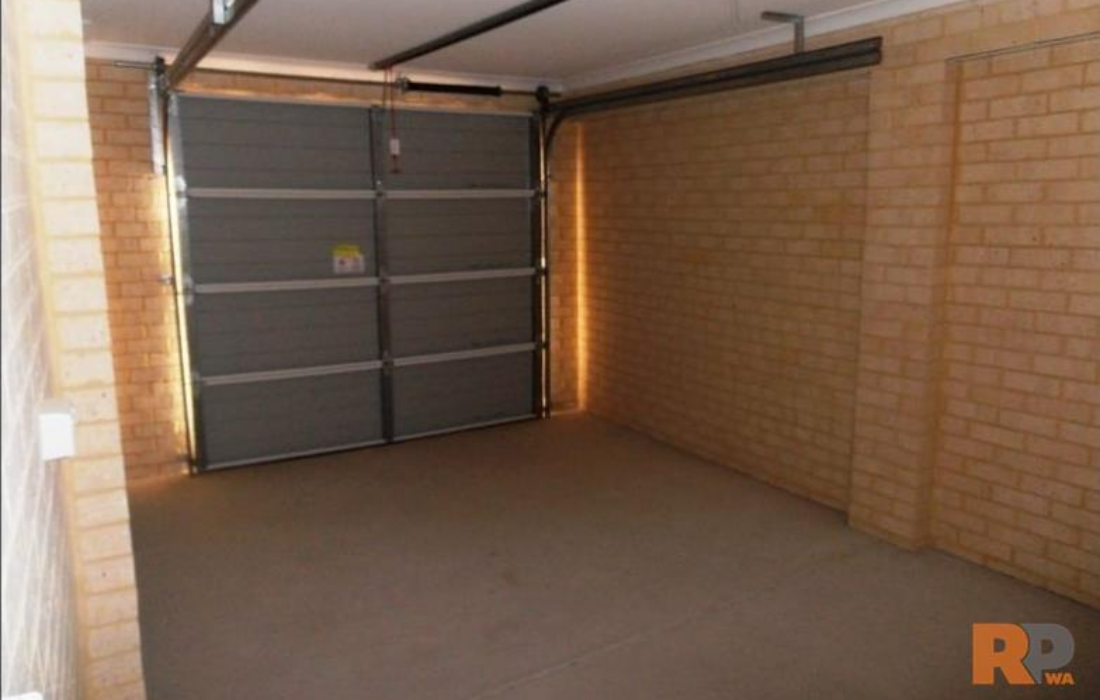 16 Sugarbush Way, YANCHEP, WA 6035 AUS