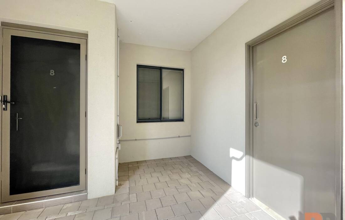 8/77 Surrey Road, RIVERVALE, WA 6103 AUS