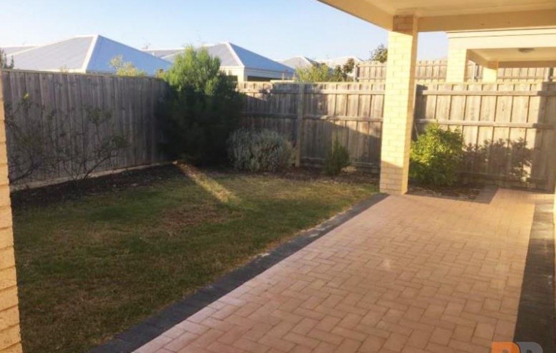 16 Sugarbush Way, YANCHEP, WA 6035 AUS