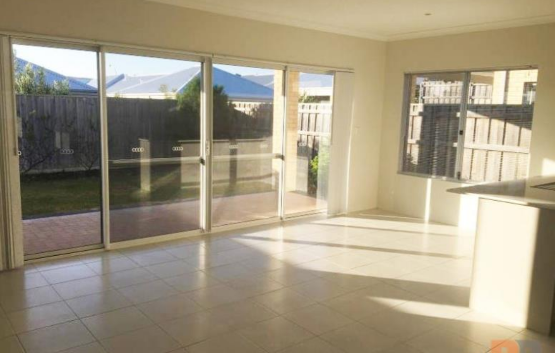 16 Sugarbush Way, YANCHEP, WA 6035 AUS