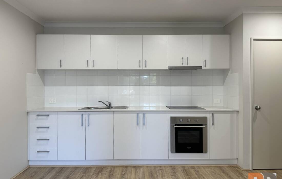 3/8 Blackburn Street, MADDINGTON, WA 6109