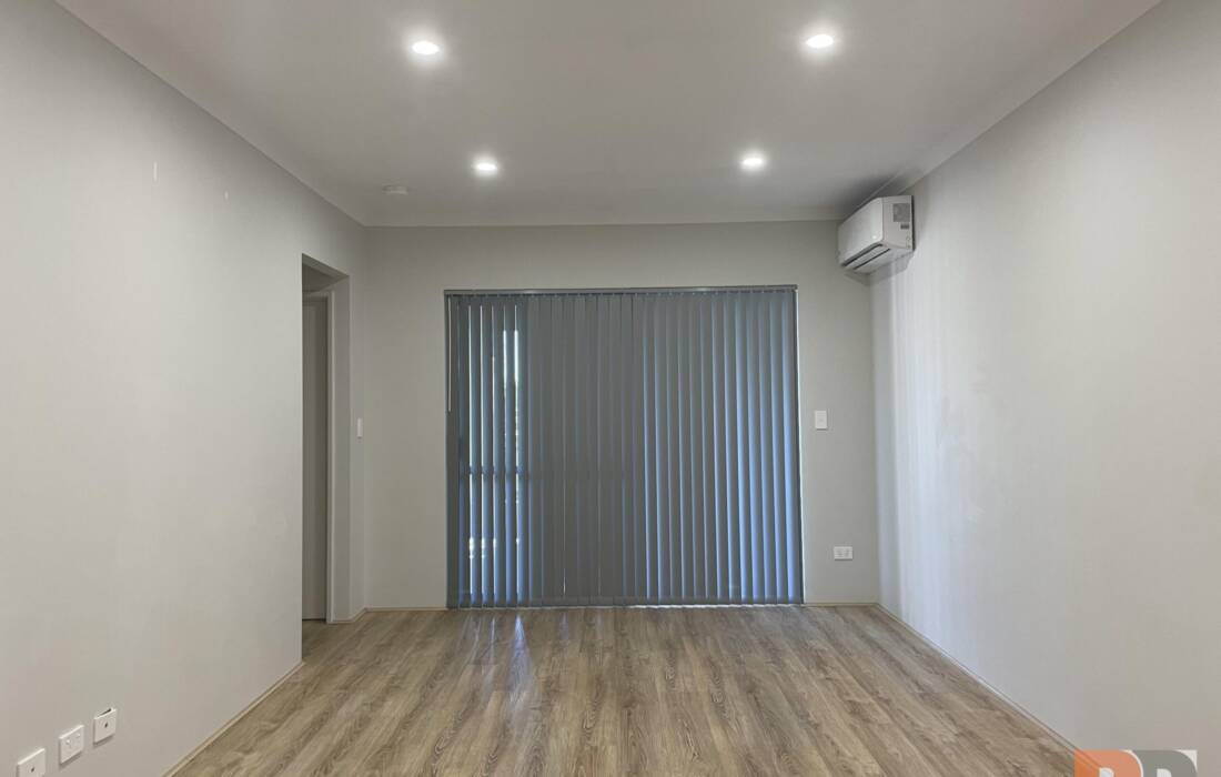 3/8 Blackburn Street, MADDINGTON, WA 6109