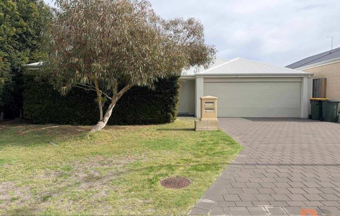 8 Descent Street, ELLENBROOK, WA 6069 AUS