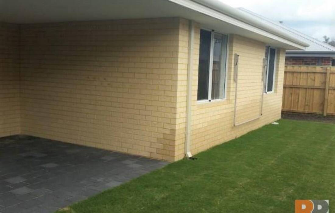 8 Descent Street, ELLENBROOK, WA 6069 AUS