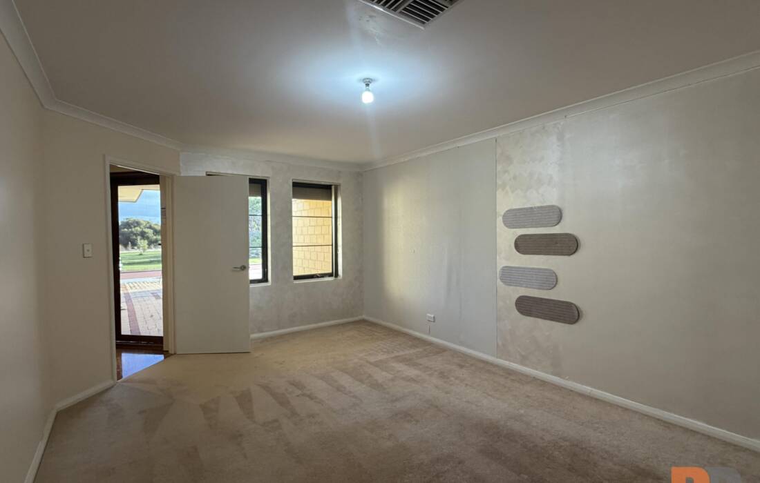 12 Auckland Parade, CANNING VALE, WA 6155 Australia