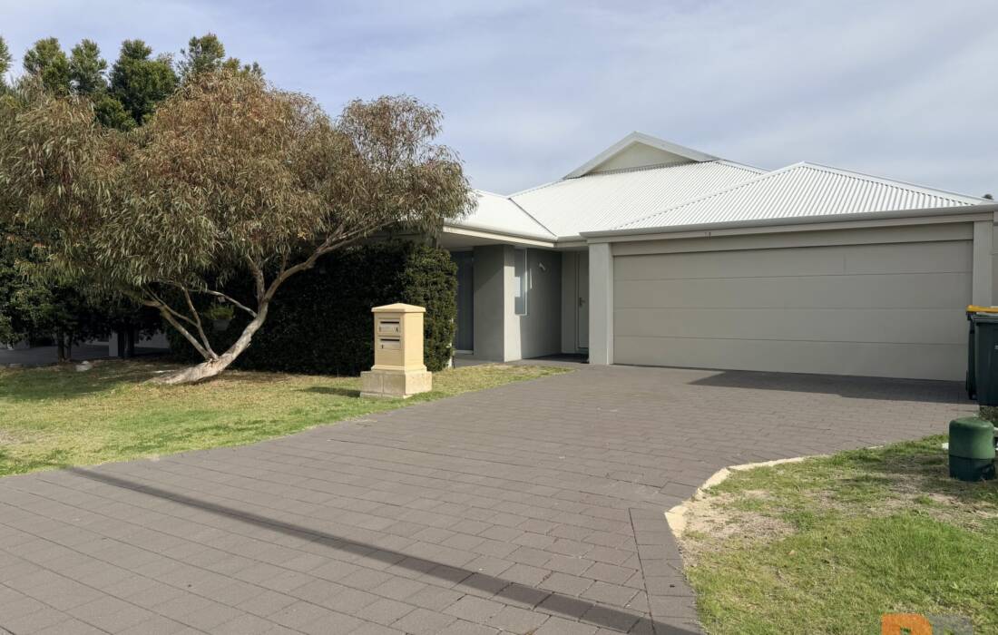 8 Descent Street, ELLENBROOK, WA 6069 AUS