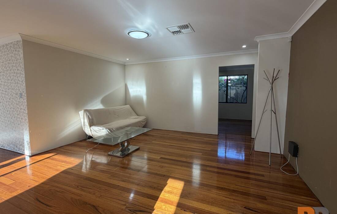 12 Auckland Parade, CANNING VALE, WA 6155 Australia