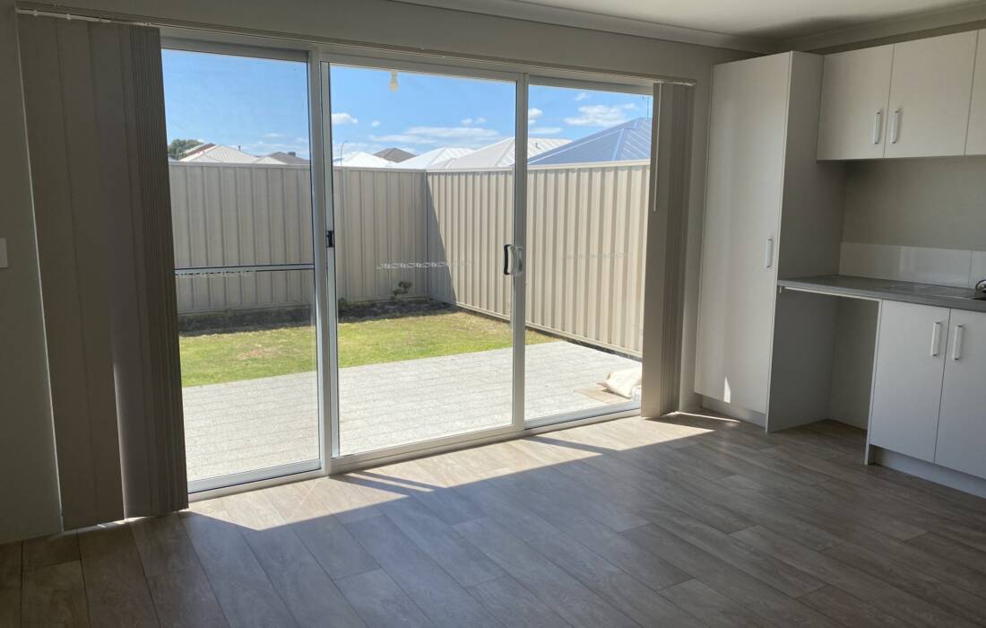 15B Bow Street, GLEN IRIS, WA 6230 Australia