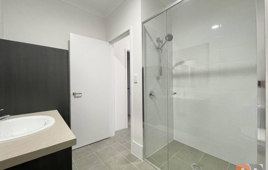 204/21 Blackberry Drive, ASHBY, WA 6065 Australia