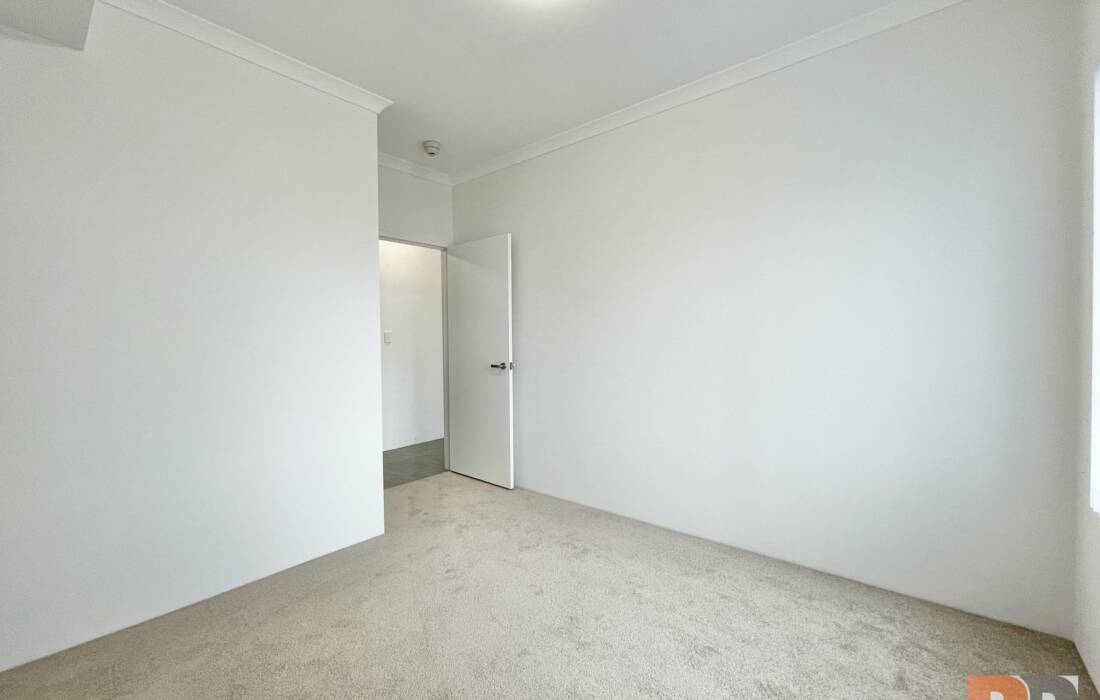 204/21 Blackberry Drive, ASHBY, WA 6065 Australia