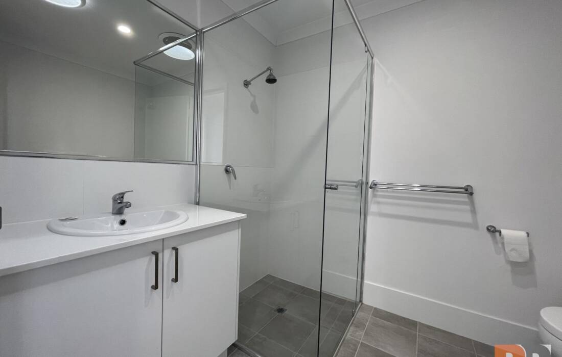 5/2 Delaronde Drive, SUCCESS, WA 6164