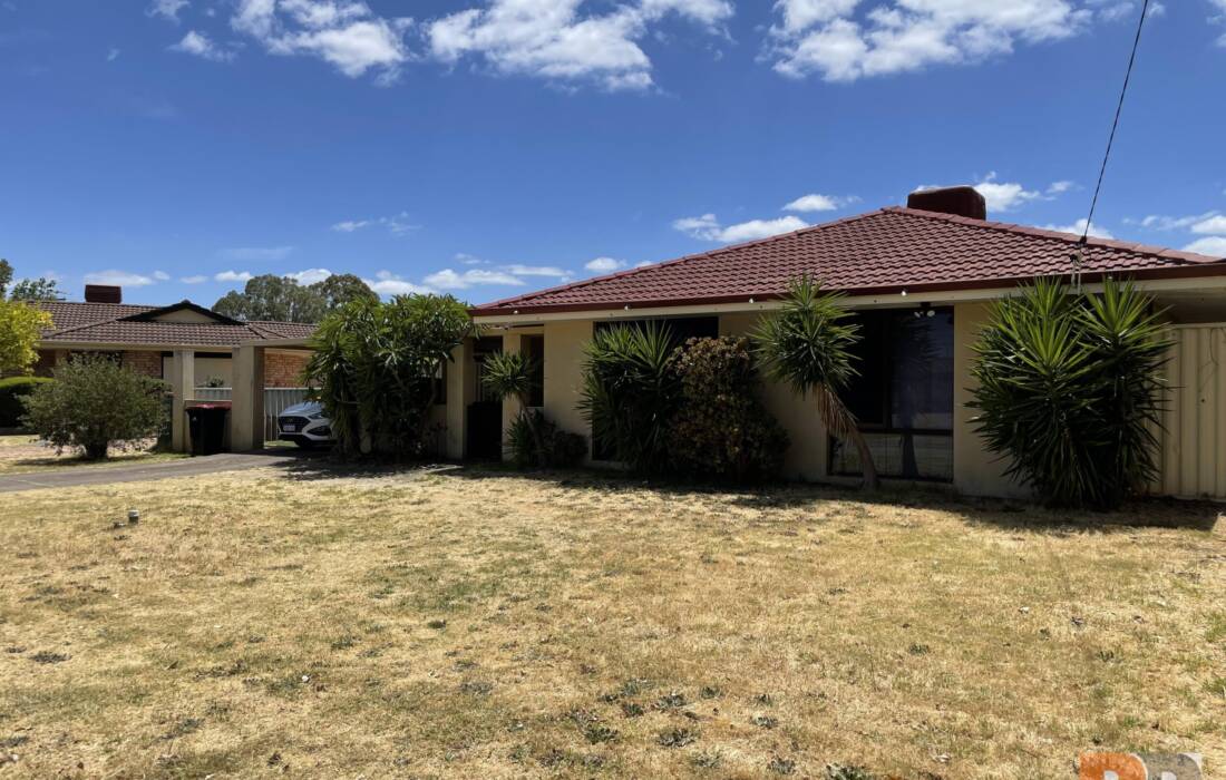 52 Numulgi Street, ARMADALE, WA 6112 Australia