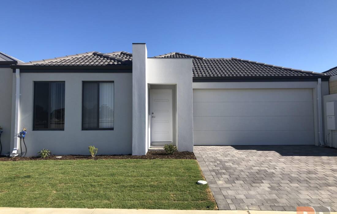 37B Suffolk Street, CAVERSHAM, WA 6055 AUS