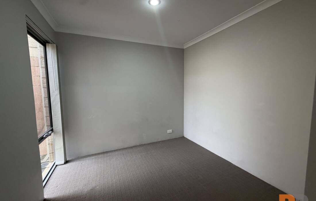 3 Belches Loop, SEVILLE GROVE, WA 6112 AUS