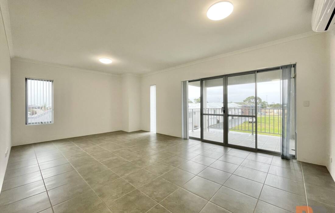 104/21 Blackberry Drive, Ashby, WA 6065 Australia