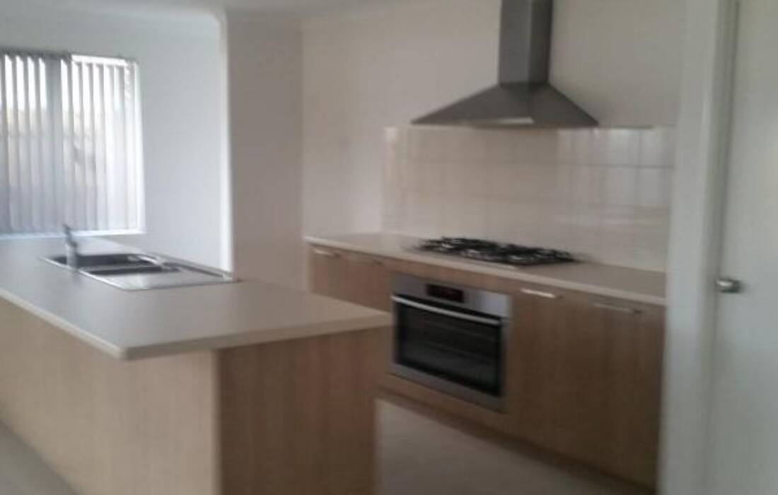 9 Wicklow Street, ELLENBROOK, WA 6069 AUS