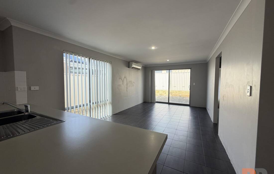3 Belches Loop, SEVILLE GROVE, WA 6112 AUS