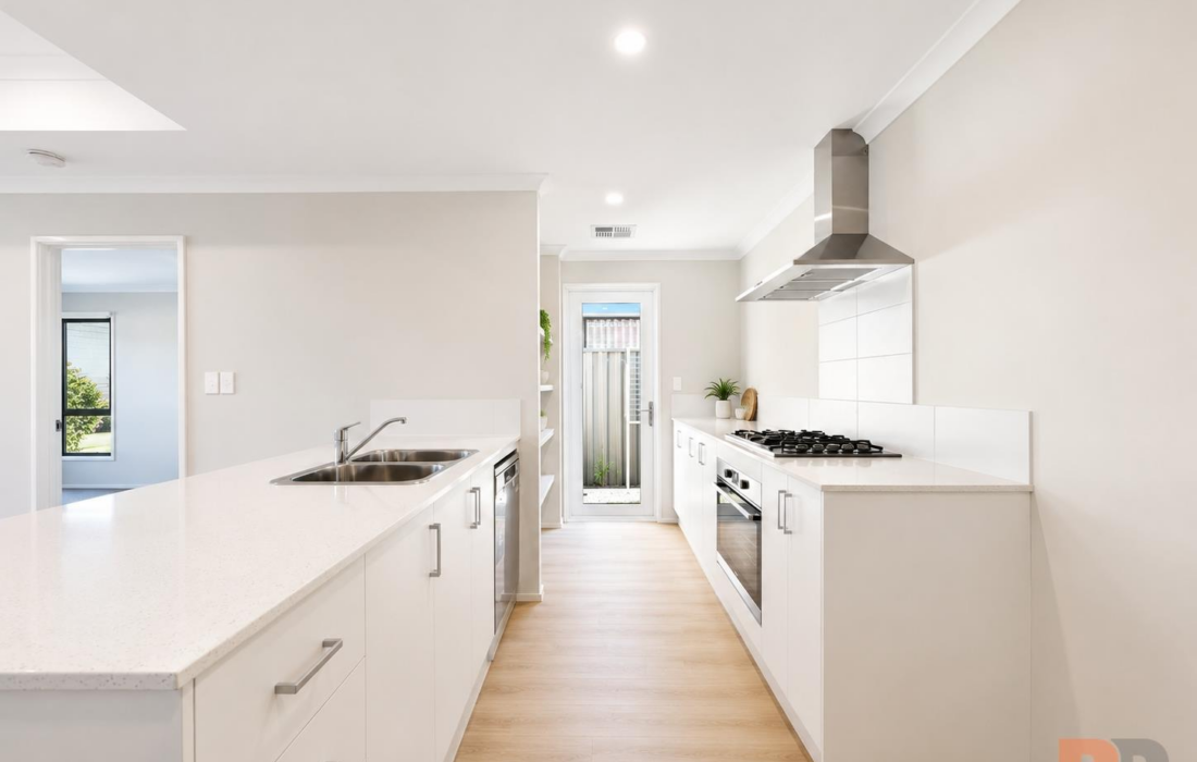 11 Chalmers Avenue, WELLARD, WA 6170