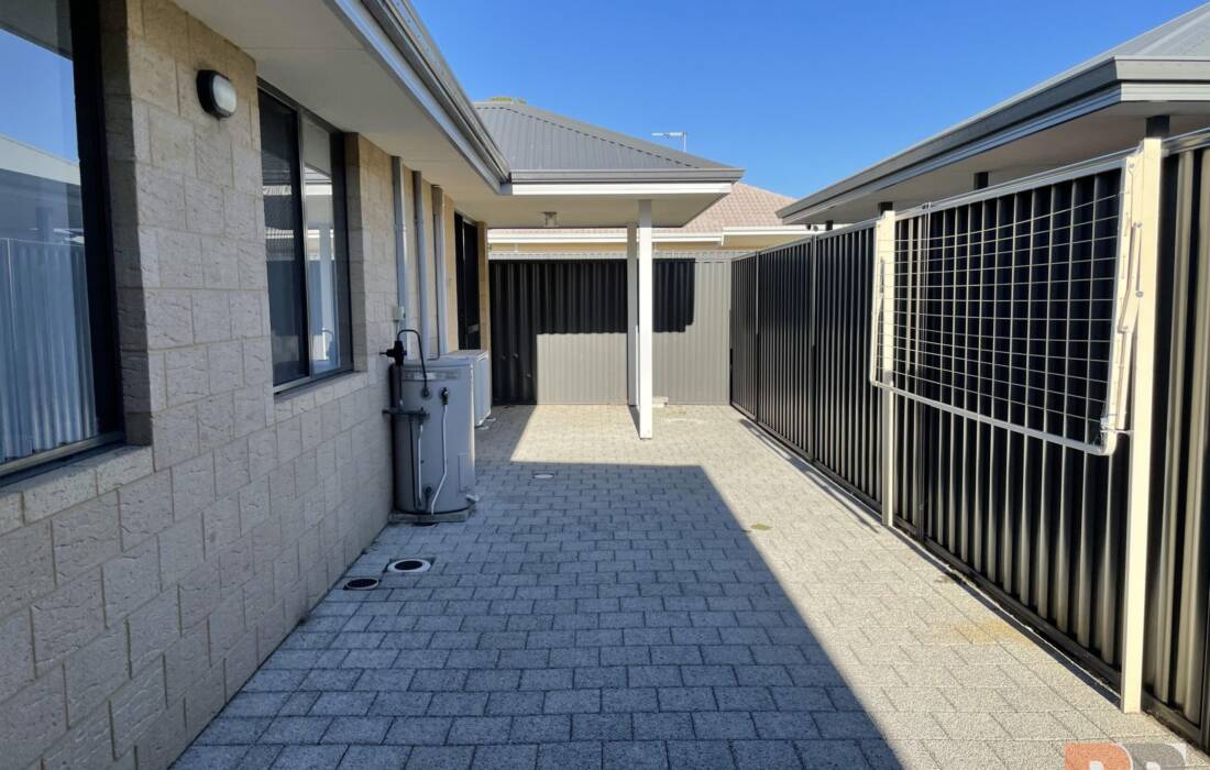 17B Lomond Way, SEVILLE GROVE, WA 6112 Australia