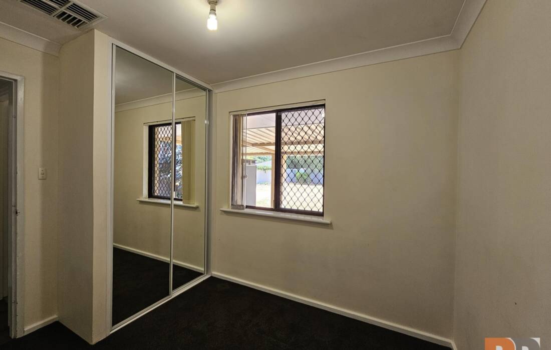 52 Numulgi Street, ARMADALE, WA 6112 Australia